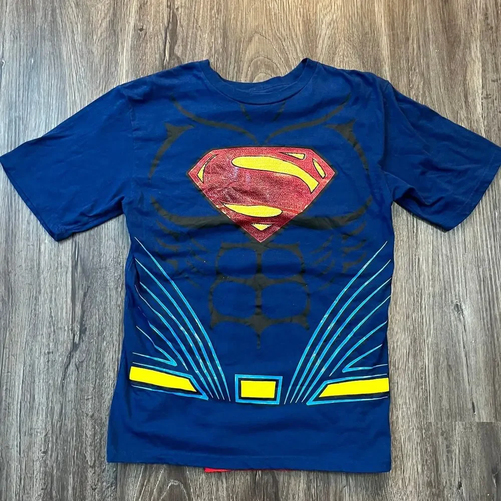 Superman Boy’s 2XL Muscle t-shirt with cape